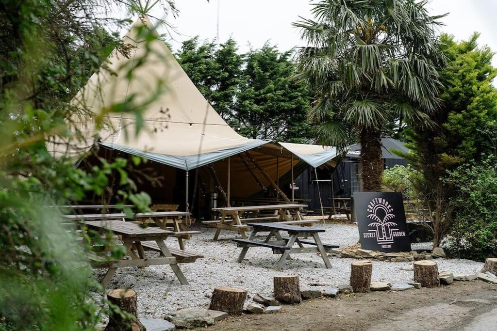 Honeycomb Lodge - Holiday Home 5 Min From Padstow Εξωτερικό φωτογραφία